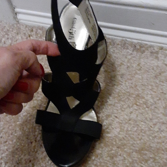 Black Strappy Women's Sandals - Picture 2 of 8